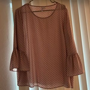 Elle brand. Size XL. Pink quarter sleeve top.